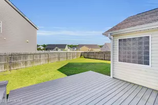 201 Quincy Ct, New Bern, NC 28560 - Photo 29