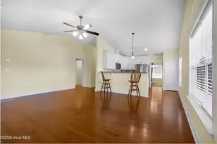 201 Quincy Ct, New Bern, NC 28560 - Photo 13