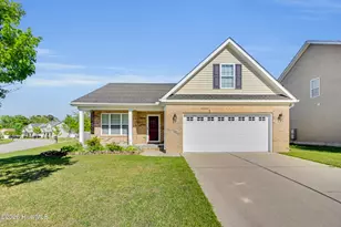 201 Quincy Ct, New Bern, NC 28560 - Photo 1