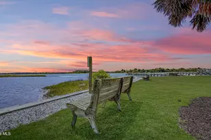 650 Cedar Point Blvd, Cedar Point, NC 28584 - Photo 29