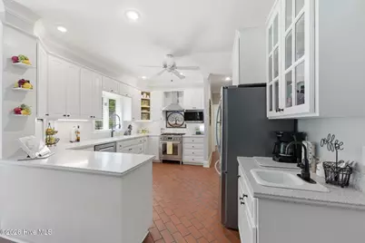 1211 Pine Valley Drive, New Bern, NC 28562 - Photo 21