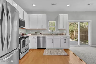 8010 Sweetgrass Court, Wilmington, NC 28412 - Photo 13
