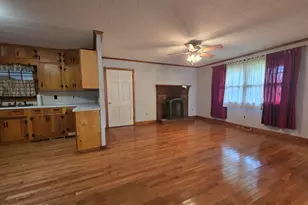 1221 Crescent Dr, Elizabeth City, NC 27909 - Photo 7