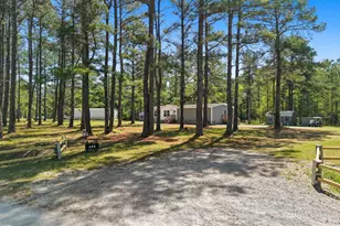 428 H Coleman Ln, Tabor City, NC 28463 - Photo 3