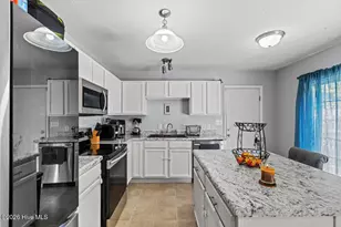 136 Constitution Ave, Jacksonville, NC 28540 - Photo 9