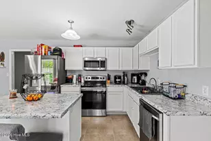 136 Constitution Ave, Jacksonville, NC 28540 - Photo 7
