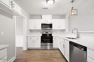 2205 Chavis Dr, Greenville, NC 27858 - Photo 5