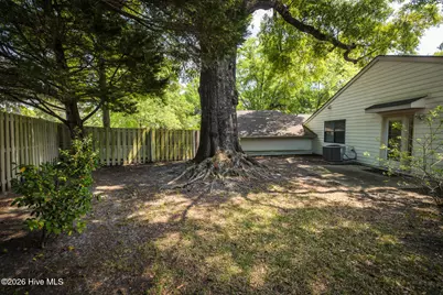 948 Birch Creek Drive, Wilmington, NC 28403 - Photo 5