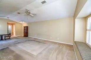 948 Birch Creek Dr, Wilmington, NC 28403 - Photo 9