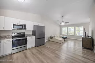 110 Fletcher Pl, Greenville, NC 27858 - Photo 7