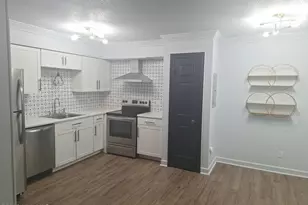 3512 Ivy Commons Dr, Raleigh, NC 27606 - Photo 5