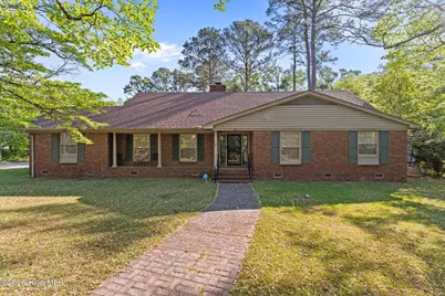 708 Frederick Avenue, Laurinburg, NC 28352 - Photo 1