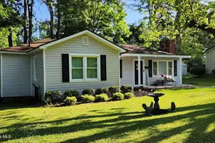 114 W Frink St, Whiteville, NC 28472 - Photo 3