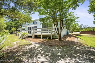 312 McGinnis Dr, Pine Knoll Shores, NC 28512 - Photo 77