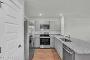 109 N Grassland Rd, Surf City, NC 28445 - Photo 3