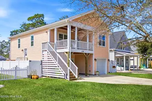 135 NE 75th St, Oak Island, NC 28465 - Photo 3
