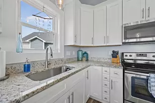 331 Oceanaire Ln, Surf City, NC 28445 - Photo 21