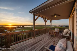 331 Oceanaire Ln, Surf City, NC 28445 - Photo 1