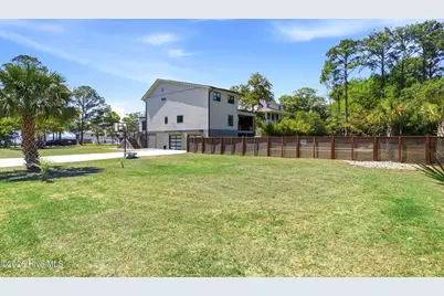 9017 Saint Stephens Place, Wilmington, NC 28412 - Photo 5