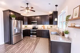 511 N B St, Bridgeton, NC 28519 - Photo 11