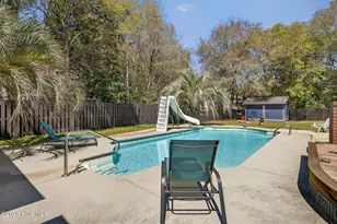 804 Albatross Way, Hampstead, NC 28443 - Photo 5