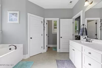 111 W Huckleberry Way, Rocky Point, NC 28457 - Photo 35