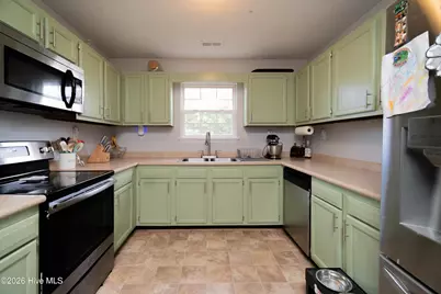116 Eastgate Drive, Jacksonville, NC 28540 - Photo 11