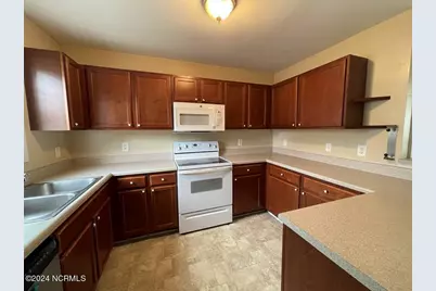 143 Apache Trail, Havelock, NC 28532 - Photo 5