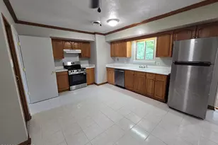126 Tanglewood Dr, Jacksonville, NC 28540 - Photo 5