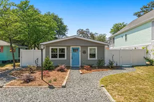 413 Sherrill St, Oak Island, NC 28465 - Photo 5