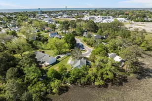111 Chestnut Dr, Beaufort, NC 28516 - Photo 23
