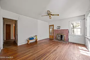 111 Chestnut Dr, Beaufort, NC 28516 - Photo 3