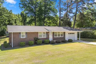 118 Forest Dr W, Whiteville, NC 28472 - Photo 3