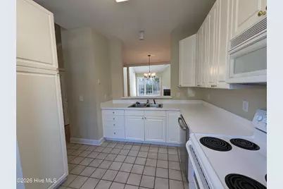 233 Racine Drive #Unit 18, Wilmington, NC 28403 - Photo 3