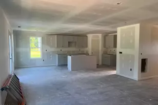 81 Coachman Ln, Autryville, NC 28318 - Photo 5
