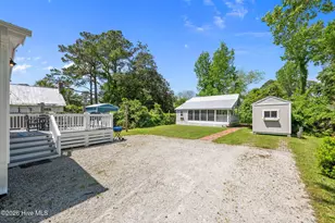 513 Broad St, Oriental, NC 28571 - Photo 41