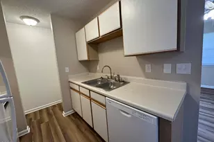 2375 Hurt Dr, Rocky Mount, NC 27804 - Photo 7