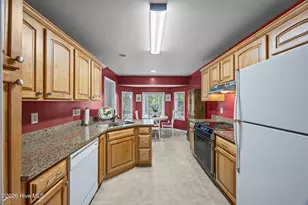120 St Andrews Cir, New Bern, NC 28562 - Photo 9