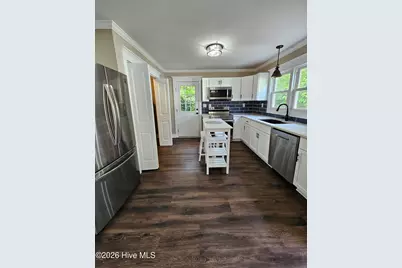 16 White Oak Street, Jacksonville, NC 28540 - Photo 3