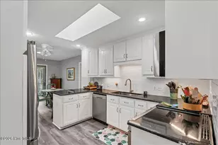 111 Sherwood Rd, Seven Lakes, NC 27376 - Photo 5