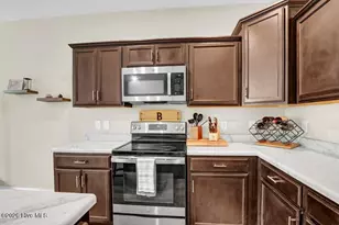 424 Guppy Loop Rd, Sneads Ferry, NC 28460 - Photo 7