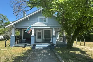 422 Spring St, Hamlet, NC 28345 - Photo 1