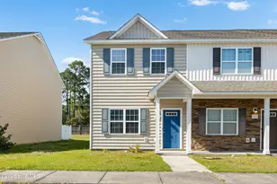 525 Oyster Rock Ln, Sneads Ferry, NC 28460 - Photo 1