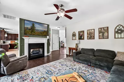 917 Stagecoach Drive, Jacksonville, NC 28546 - Photo 11