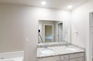 107 Red Maple Pl, Goldsboro, NC 27530 - Photo 3