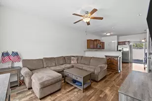 501 Oyster Rock Ln, Sneads Ferry, NC 28460 - Photo 3
