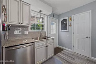 107 Yellowwood Dr, Jacksonville, NC 28546 - Photo 13