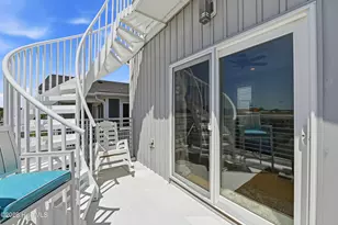 302 Alabama Ave, Carolina Beach, NC 28428 - Photo 17