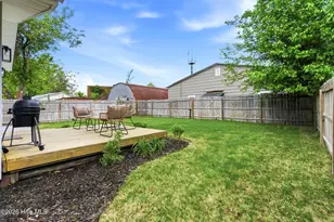 406 N B St, Bridgeton, NC 28519 - Photo 59