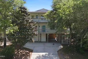 104 SW 28th St, Oak Island, NC 28465 - Photo 1